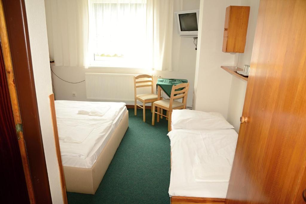 Sporthotel Olympia Stachy Kamer foto